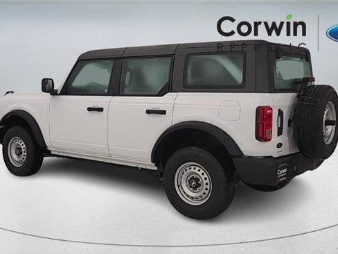 New 2025 Ford Bronco Base image 5