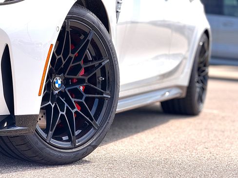 New 2027 BMW M3 w/ Executive Package RWD image 3