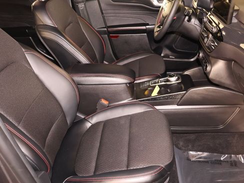 Used 2025 Ford Escape ST-Line Select image 41