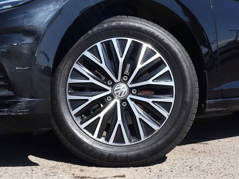 Used 2020 Volkswagen Jetta SE image 5