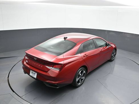 Certified 2023 Hyundai Elantra SEL w/ Convenience Package FWD image 35