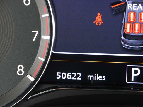 Used 2023 INFINITI QX80 Luxe w/ Cargo Package image 17