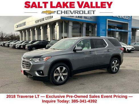 Used 2018 Chevrolet Traverse LT image 1
