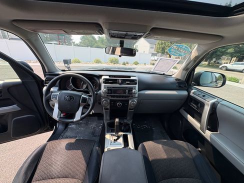 Used 2010 Toyota 4Runner SR5 AWD/4WD image 20