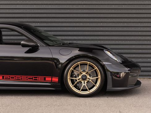 Certified 2025 Porsche 911 GT3 RWD image 9