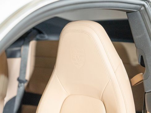 Certified 2022 Porsche 911 Carrera 4S AWD/4WD image 14