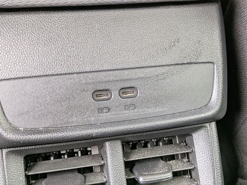 Used 2025 Chevrolet Equinox LT w/ Safety and Technology Package image 16