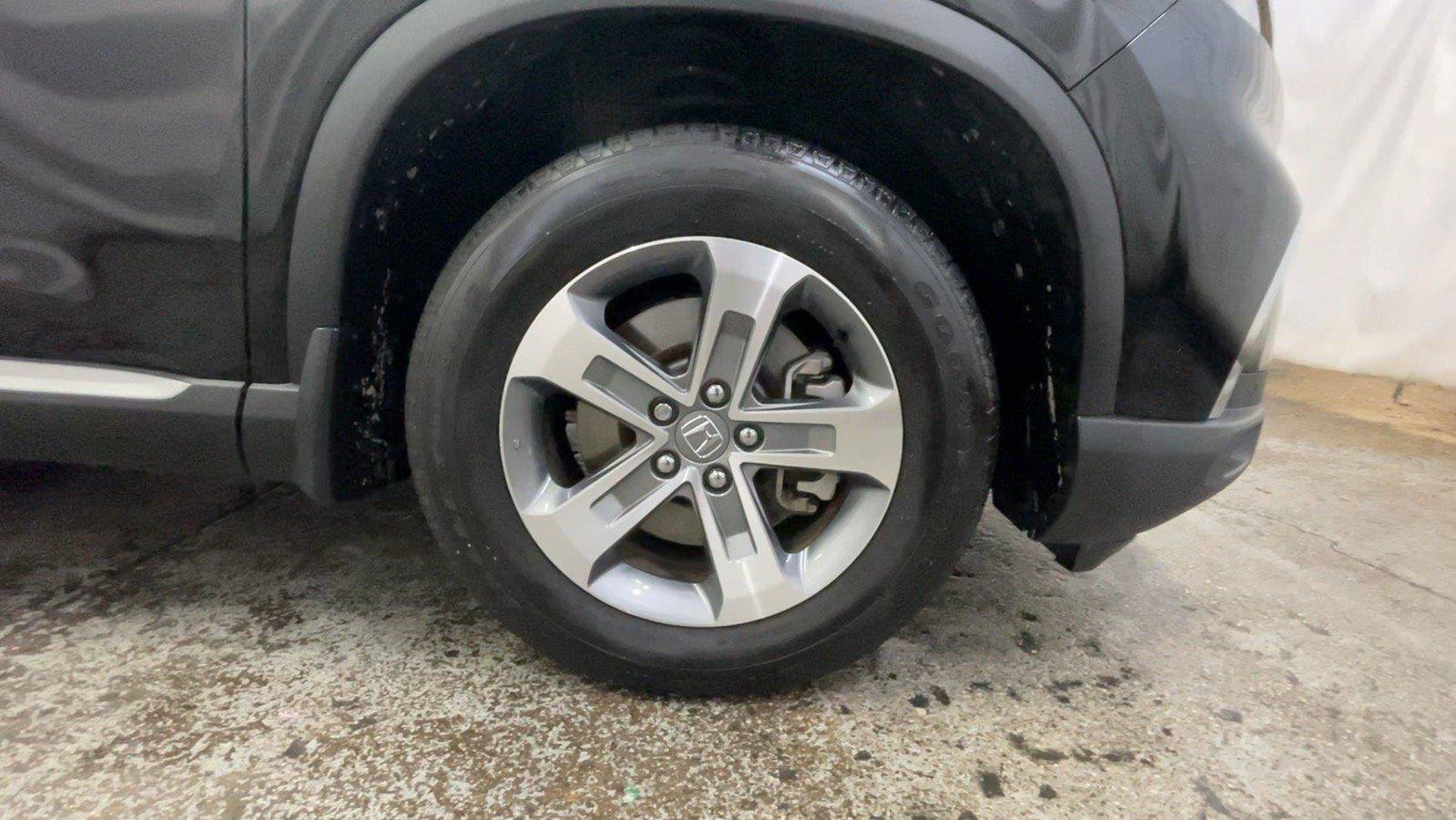 Certified 2025 Honda Pilot EX-L image 18