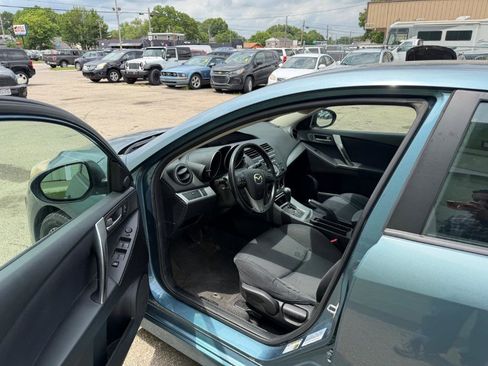 Used 2011 MAZDA MAZDA3 s Sport FWD image 18
