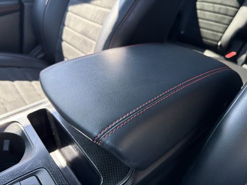 Used 2021 Ford Edge ST-Line image 41