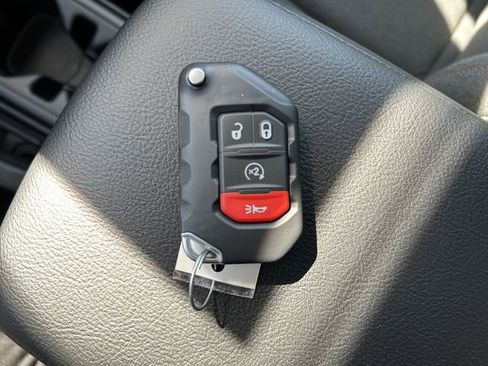 New 2026 Jeep Gladiator Sport AWD/4WD image 32