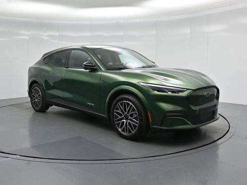 New 2026 Ford Mustang Mach-E Premium w/ Technology Package RWD image 59