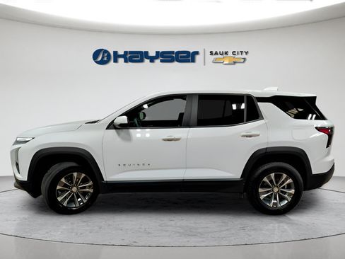 Used 2026 Chevrolet Equinox LT AWD/4WD image 16