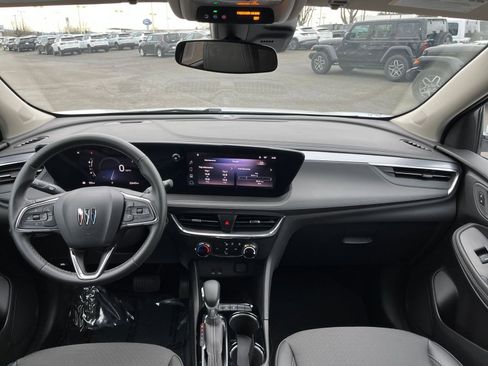 Used 2025 Buick Encore GX Preferred image 33