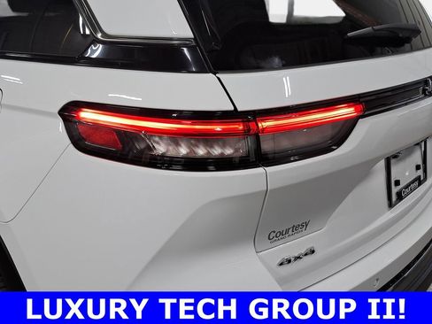 Certified 2024 Jeep Grand Cherokee Limited w/ Luxury Tech Group II image 35