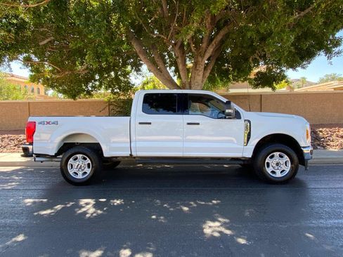 Used 2025 Ford F250 XLT w/ FX4 Off-Road Package AWD/4WD image 2