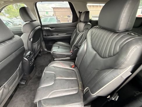 Used 2023 Hyundai Palisade Limited w/ Cargo Package AWD/4WD image 17