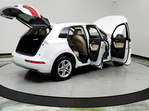 Used 2018 Audi Q5 Premium Plus image 11