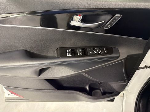 Used 2017 Kia Sorento SX FWD image 11