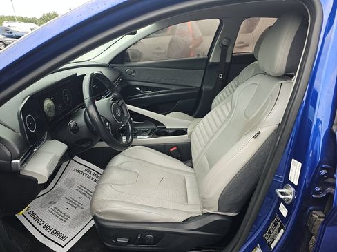 Used 2021 Hyundai Elantra Limited w/ Cargo Package FWD image 10
