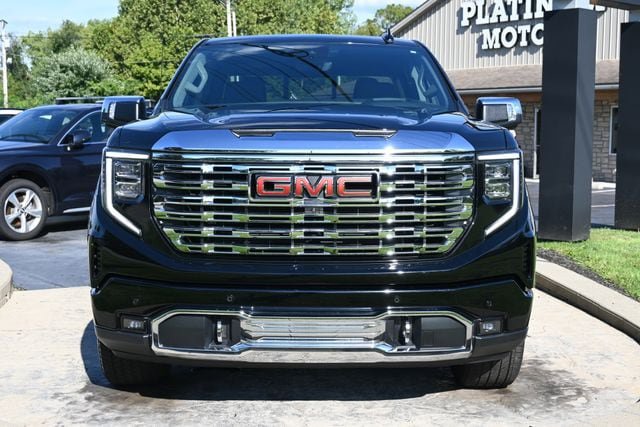 Used 2023 GMC Sierra 1500 Denali w/ Denali Reserve Package AWD/4WD image 2