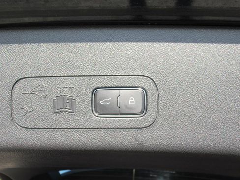 Used 2023 Lincoln Aviator Reserve w/ Equipment Group 201A image 35