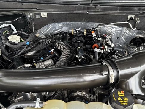 Used 2023 Ford Expedition Limited image 60