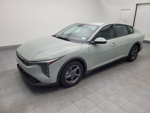 Used 2025 Kia K4 FWD image 2