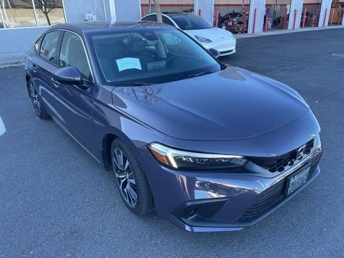 Used 2024 Honda Civic EX-L image 3