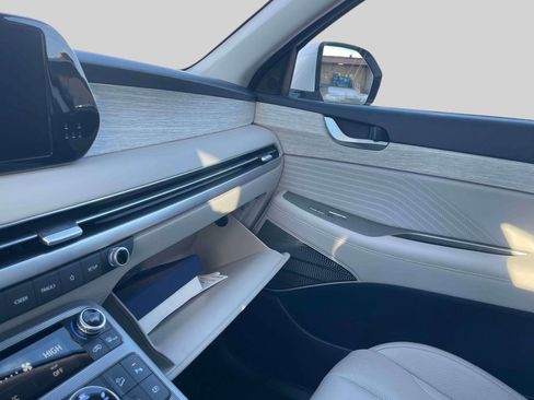 Used 2024 Hyundai Palisade Calligraphy image 34