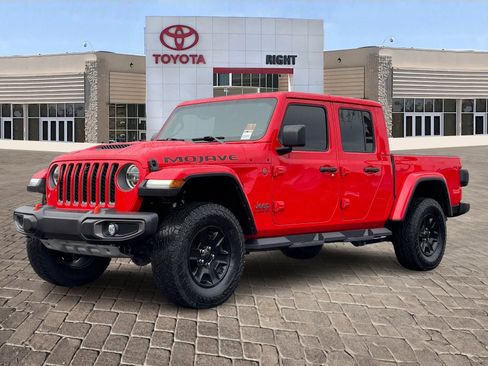 Used 2021 Jeep Gladiator Mojave image 2
