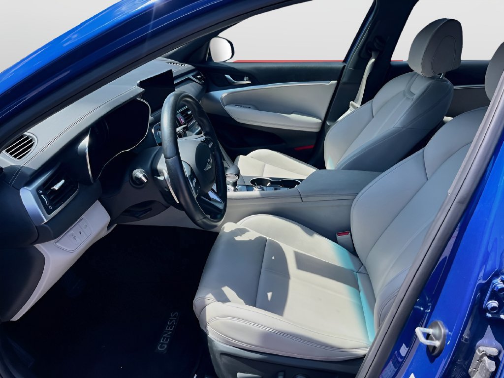 Used 2023 Genesis G70 2.0T RWD image 22