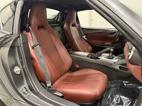 Used 2019 MAZDA MX-5 Miata RF Grand Touring w/ GT-S Package image 38