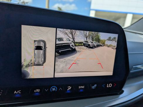 New 2026 Chevrolet Traverse LT image 30