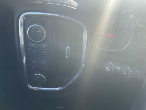 Certified 2022 Chevrolet Silverado 3500 High Country image 18