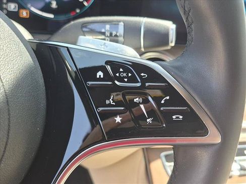 Used 2023 Mercedes-Benz E 350 4MATIC Sedan image 12