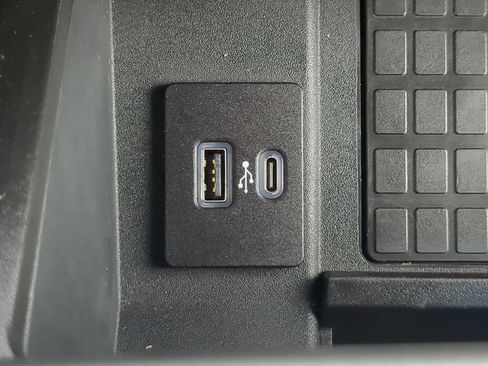 Used 2021 Ford F450 Platinum w/ FX4 Off-Road Package image 21