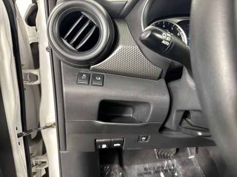 Used 2019 Nissan Kicks S FWD image 14