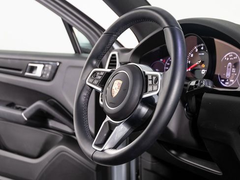 Certified 2023 Porsche Cayenne image 26