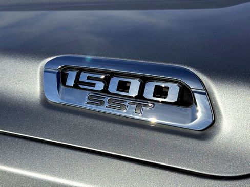 Used 2025 RAM 1500 Laramie image 3