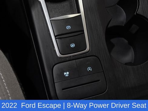 Used 2022 Ford Escape SE w/ SE Sport Appearance Package image 25