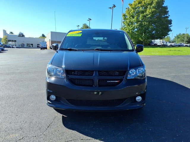 Used 2019 Dodge Grand Caravan GT FWD image 2
