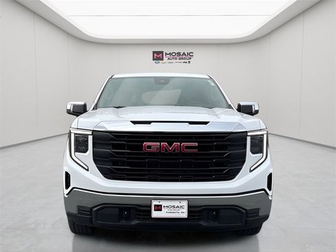 Used 2023 GMC Sierra 1500 Pro w/ Pro Value Package image 2