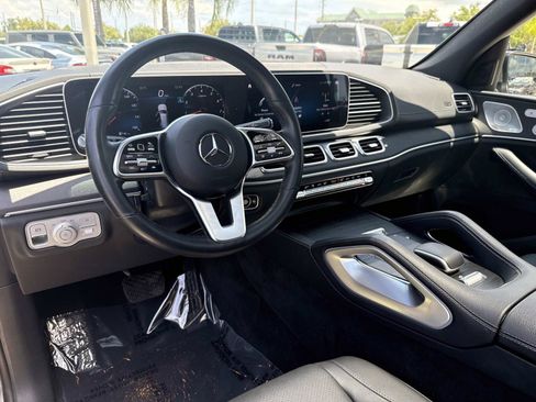 Certified 2023 Mercedes-Benz GLS 450 4MATIC image 17