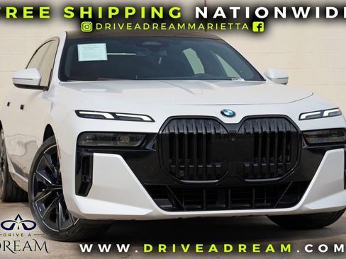 Used 2023 BMW 740i w/ Parking Assistance Package RWD image 2