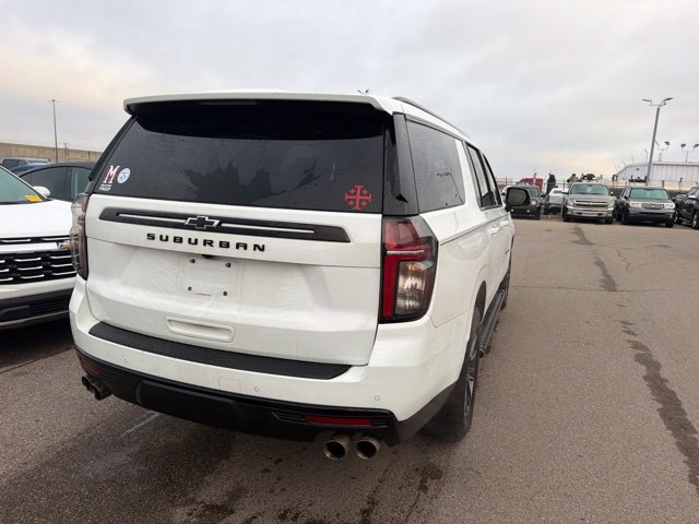 Used 2023 Chevrolet Suburban Z71 w/ Z71 Off-Road Package AWD/4WD image 9