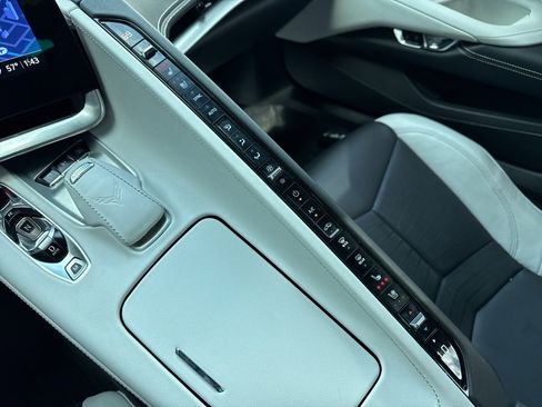 Used 2023 Chevrolet Corvette Stingray Preferred Conv w/ Z51 Performance Package image 12