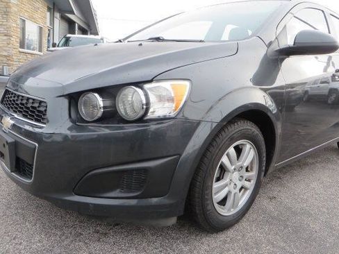 Used 2016 Chevrolet Sonic LT FWD image 32