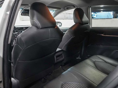 Used 2019 Toyota Camry SE image 20
