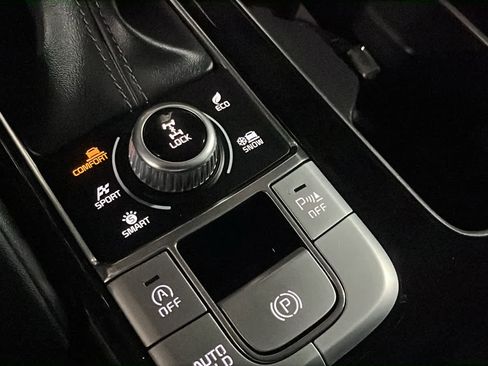 Used 2020 Kia Telluride LX AWD/4WD image 21